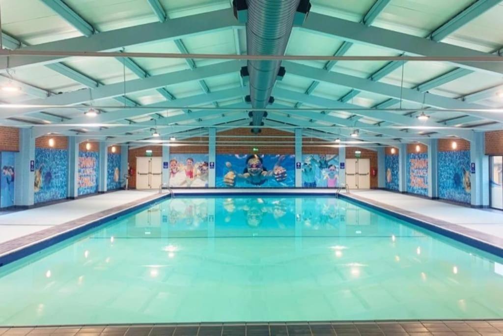 Апартаменты 13 The Meadows New Beach Holiday Park Димчерч Экстерьер фото